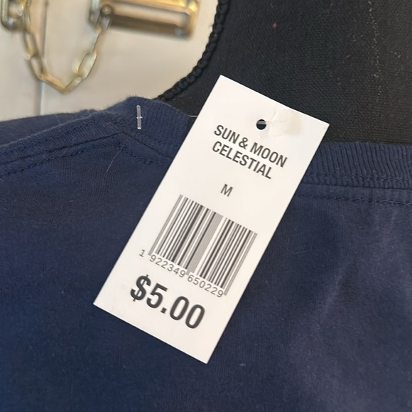 💙Sun and Moon Celestial Tee💙 - Picture 5 of 6